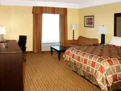Super 8 By Wyndham Hidalgo/Mcallen Area Exterior photo